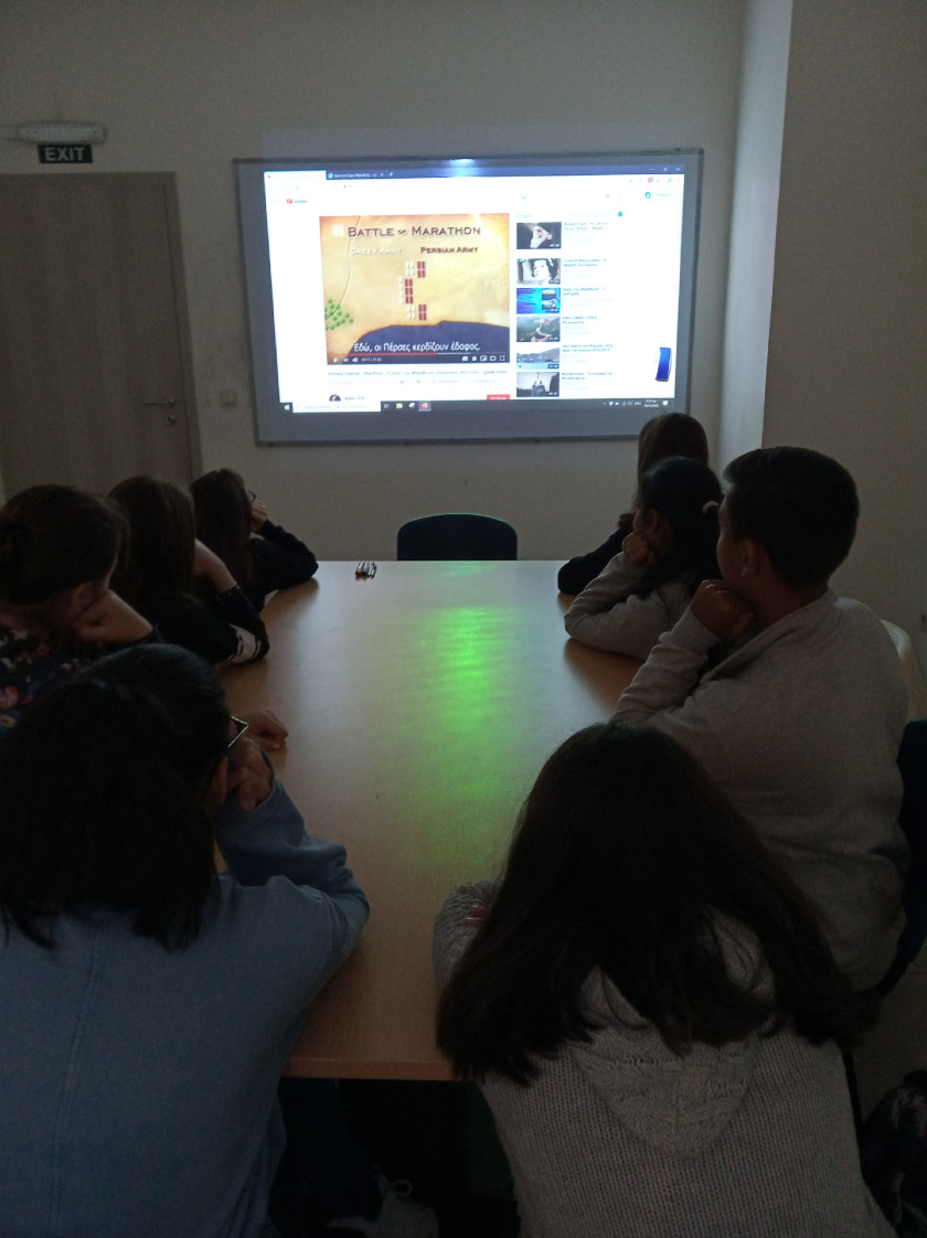 Projector 1 1